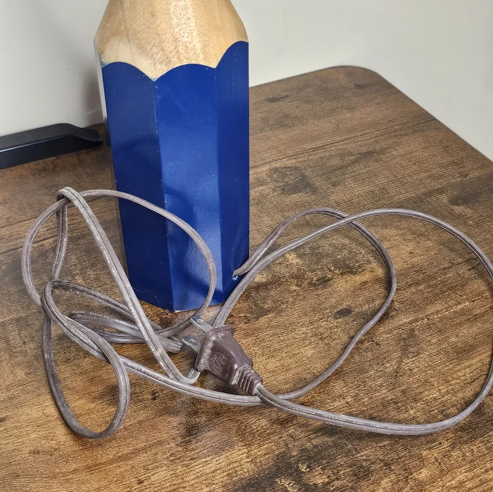 Vtg 80's Post Modern Oversized Blue Pencil Pop Art Maximalist‎ Desk Table Lamp